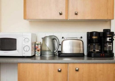 Malones hostel kitchen