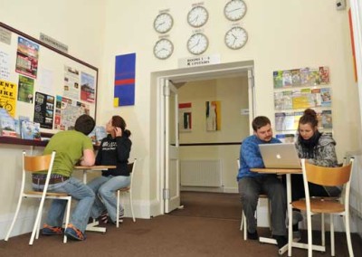 Internet Area West End Hostel