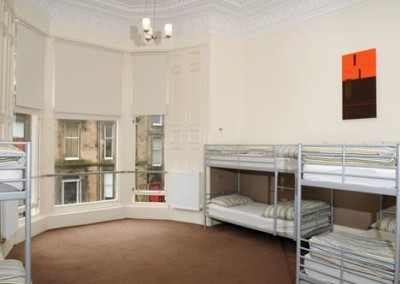 west end hotel 12 Bed Room